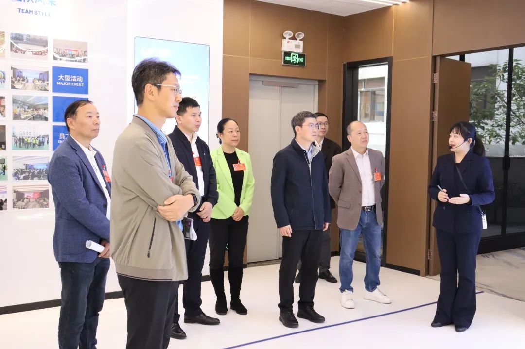 越秀区建设街道“两代表一委员”集中视察活动 走进中博科技 探索科技创新