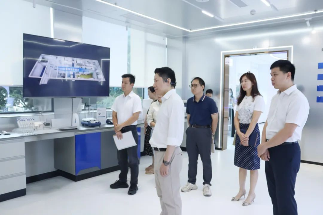 广东药科大学附属第一医院院长许典双一行莅临中博科技开展调研交流